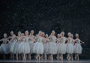 NUTCRACKERSNOFLAKES