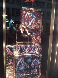 PRADOWINDOWSHOES**